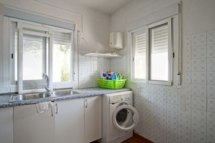 Image No.8-2 Bed Villa for sale