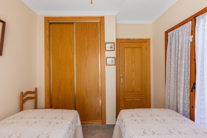 Image No.12-3 Bed Villa for sale