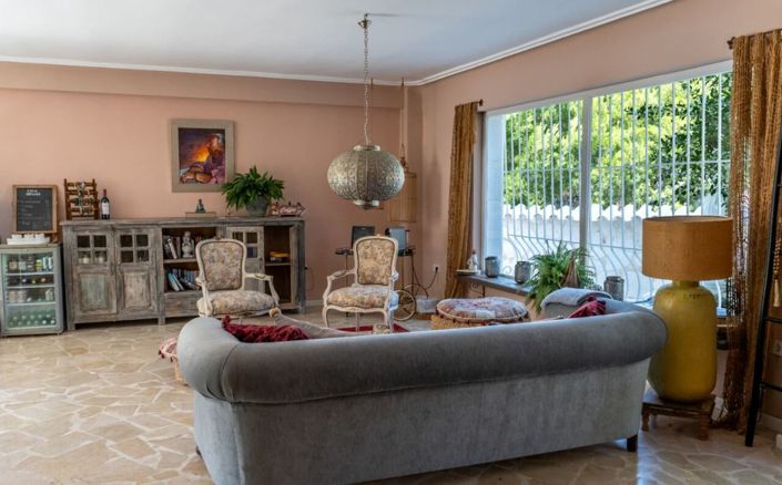 Image No.31-15 Bed Villa for sale