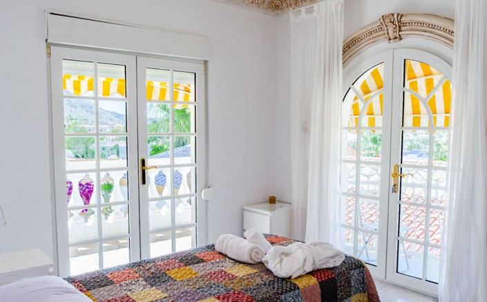 Image No.44-15 Bed Villa for sale