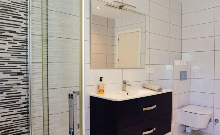 Image No.49-15 Bed Villa for sale