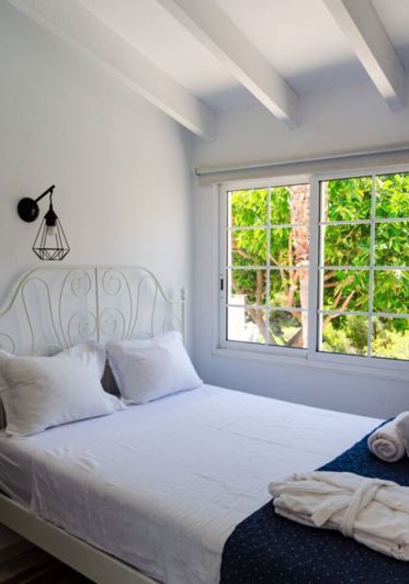 Image No.50-15 Bed Villa for sale