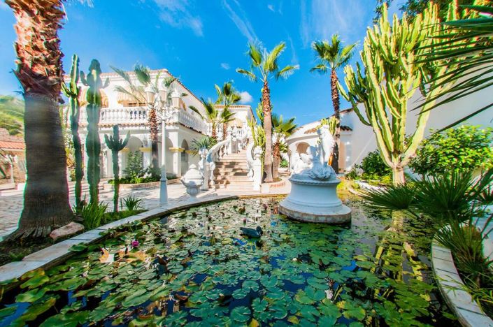 Image No.7-15 Bed Villa for sale