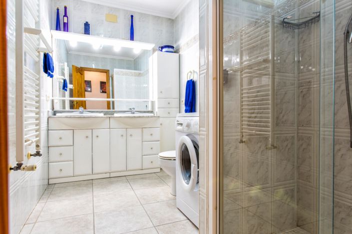 Image No.37-4 Bed Villa for sale