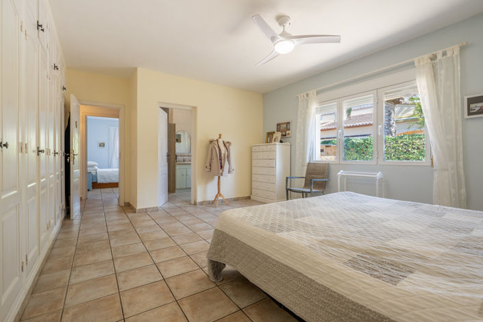 Image No.20-3 Bed Villa for sale