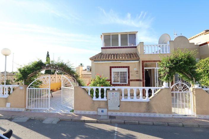 Image No.1-3 Bed Townhouse for sale