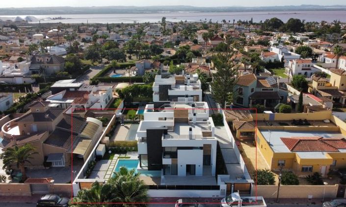 Image No.7-3 Bed Villa for sale