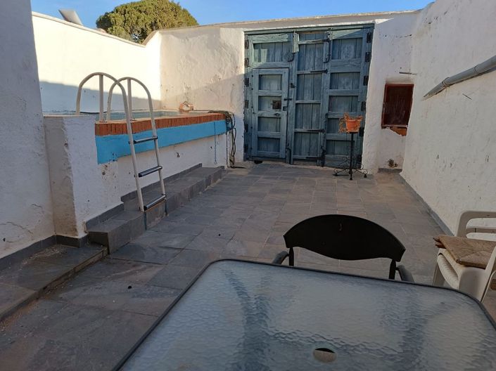 Image No.7-6 Bed Country House for sale