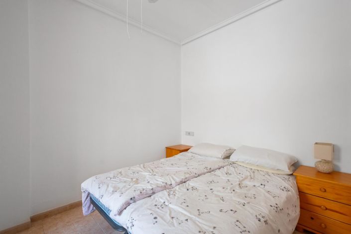 Image No.15-2 Bed Apartment for sale