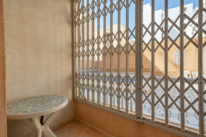 Image No.8-2 Bed Apartment for sale