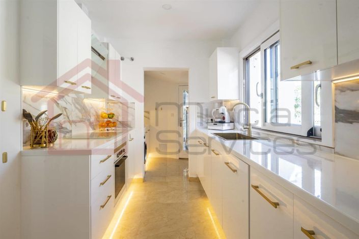 Image No.17-3 Bed Villa for sale