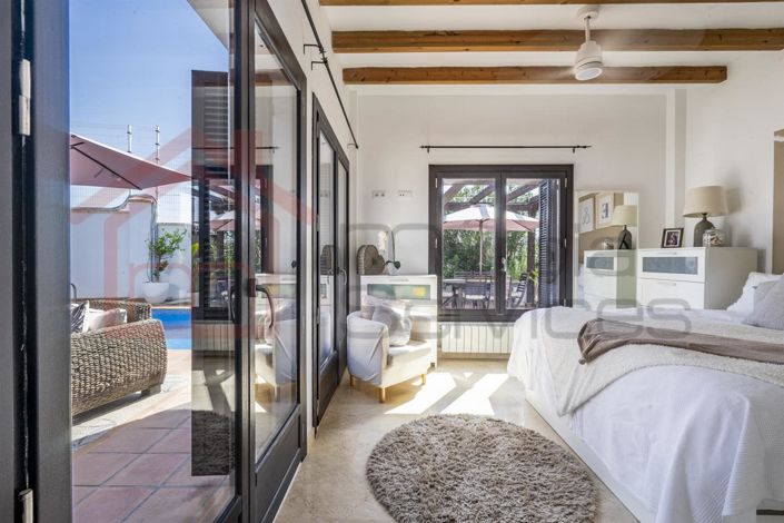 Image No.21-3 Bed Villa for sale