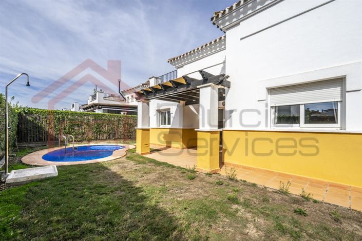 Image No.19-3 Bed Villa for sale