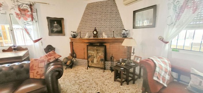 Image No.10-4 Bed Villa for sale