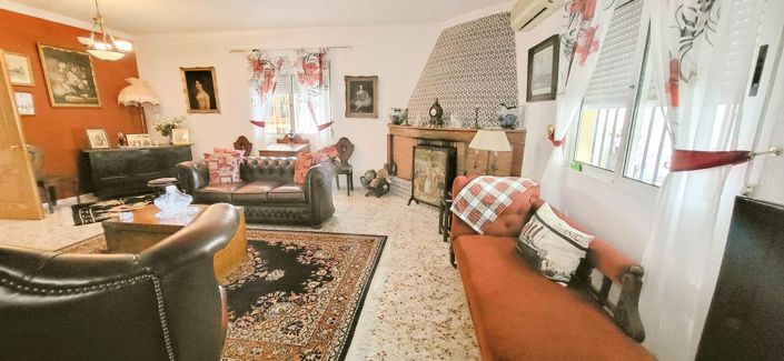 Image No.12-4 Bed Villa for sale