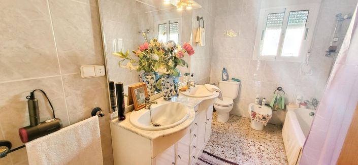 Image No.21-4 Bed Villa for sale