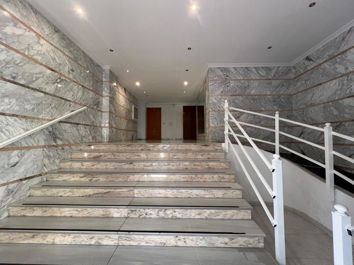 Image No.28-2 Bed Apartment for sale