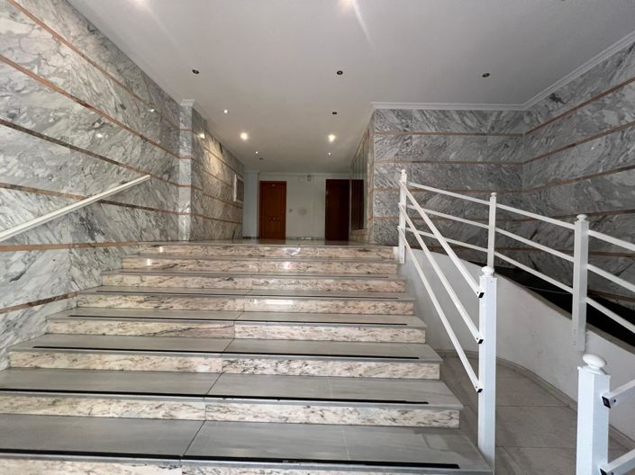 Image No.30-2 Bed Apartment for sale