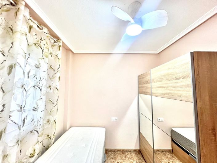 Image No.8-2 Bed Apartment for sale