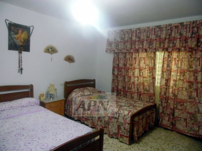 Image No.10-7 Bed Country House for sale