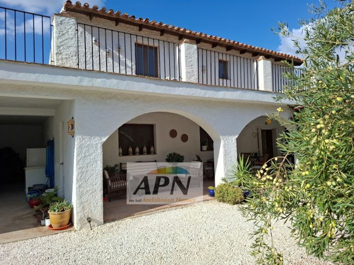 Image No.2-3 Bed Country House for sale