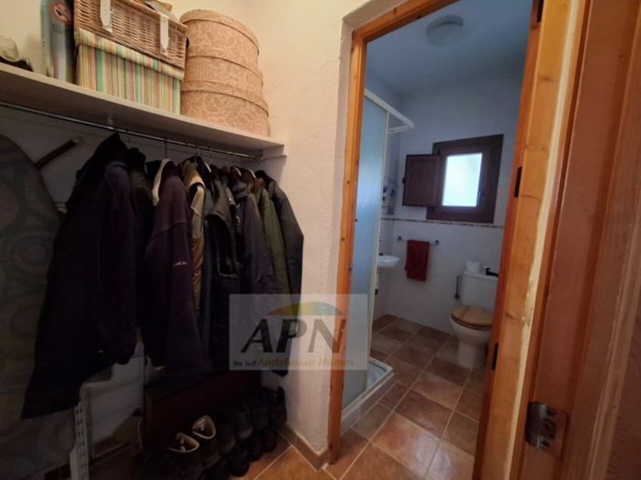 Image No.31-3 Bed Country House for sale