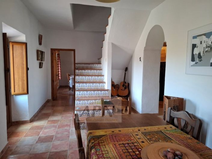 Image No.33-3 Bed Country House for sale