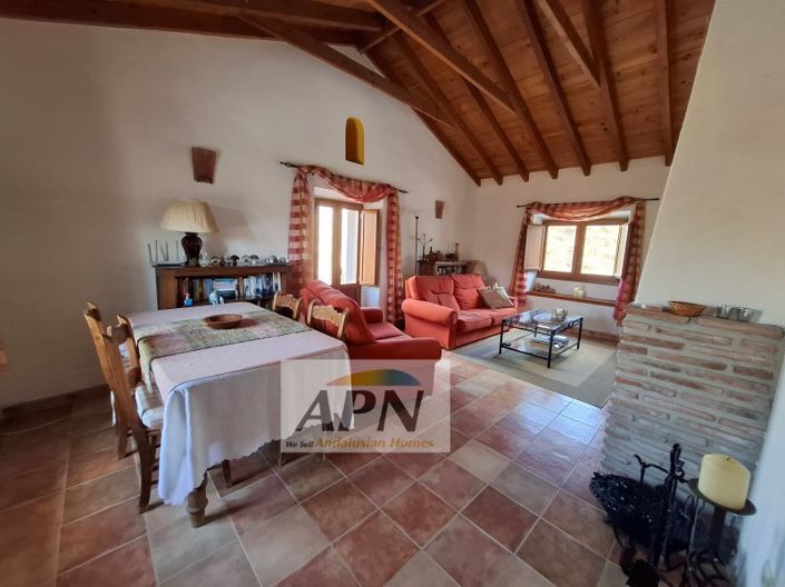 Image No.35-3 Bed Country House for sale