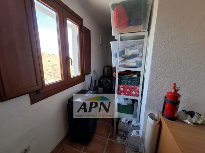 Image No.42-3 Bed Country House for sale