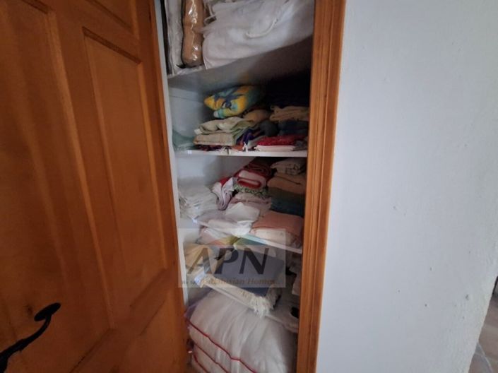 Image No.50-3 Bed Country House for sale