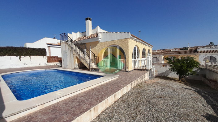 Image No.1-3 Bed Villa for sale
