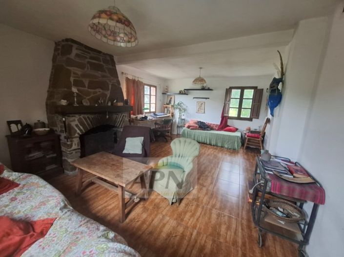 Image No.14-3 Bed Country House for sale