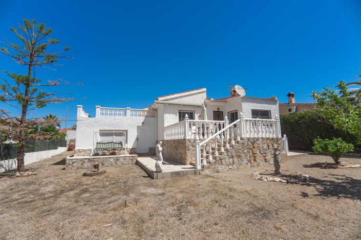 Image No.2-Villa de 2 chambres à vendre à Ciudad Quesada