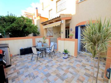 49177beautifullypresented2bedroomgroundfloora