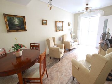 49177beautifullypresented2bedroomgroundfloora