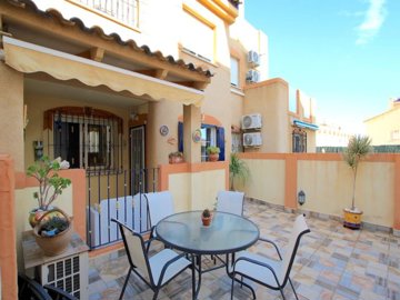 49177beautifullypresented2bedroomgroundfloora