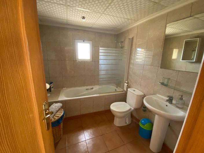 Image No.34-5 Bed Villa for sale