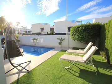 49186stylishandcontemporary2bedroombungalowwi