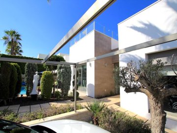 49164luxury3bedroomdetachedvillaona435sqmplot