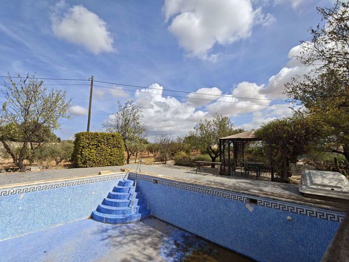 Image No.17-4 Bed Country House for sale