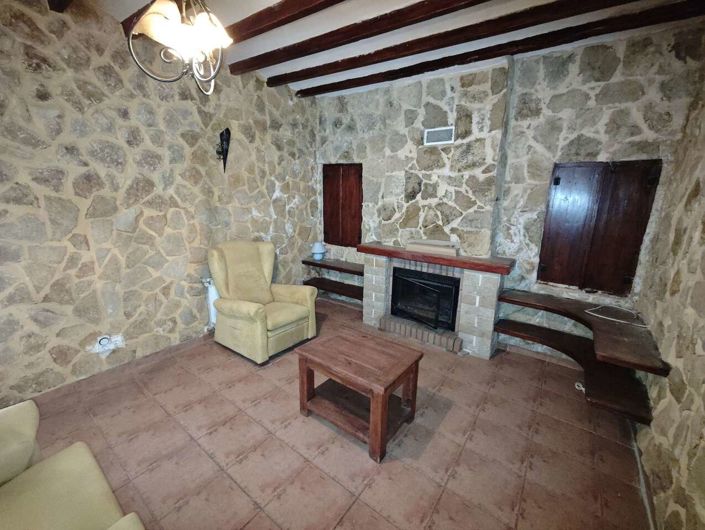 Image No.35-4 Bed Country House for sale