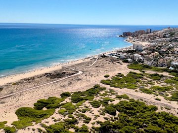 49140stylishonebedroomapartmentwithseaviews11