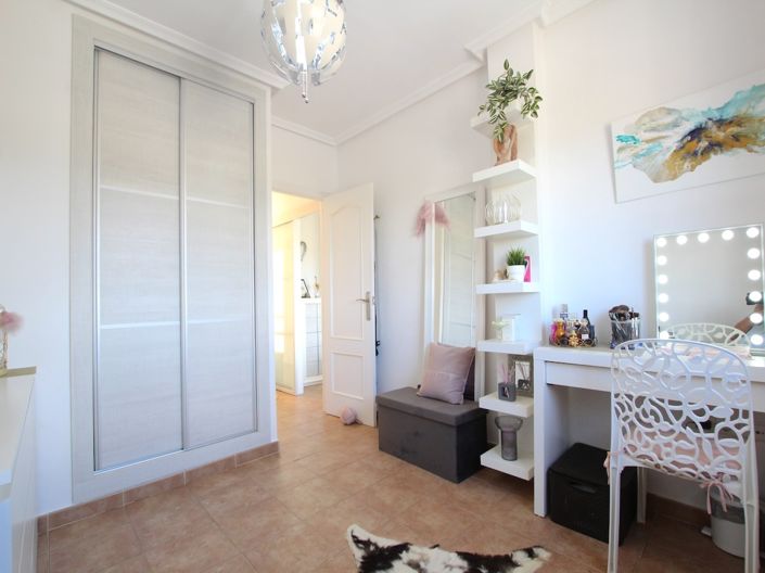 Image No.32-3 Bed Villa for sale