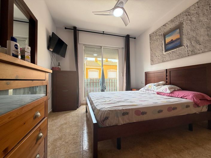 Image No.15-5 Bed Townhouse for sale