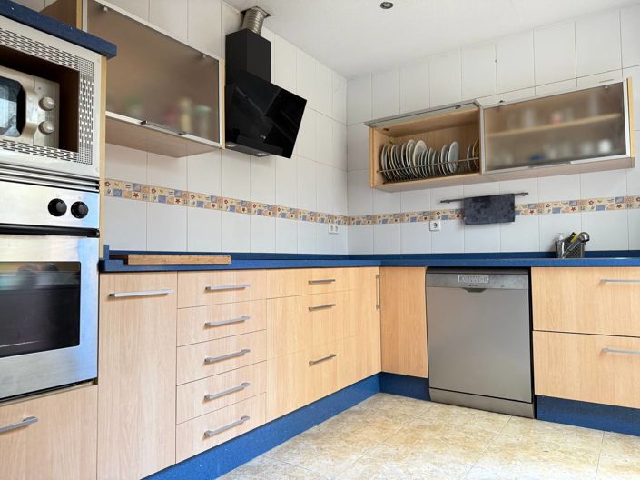 Image No.19-5 Bed Townhouse for sale