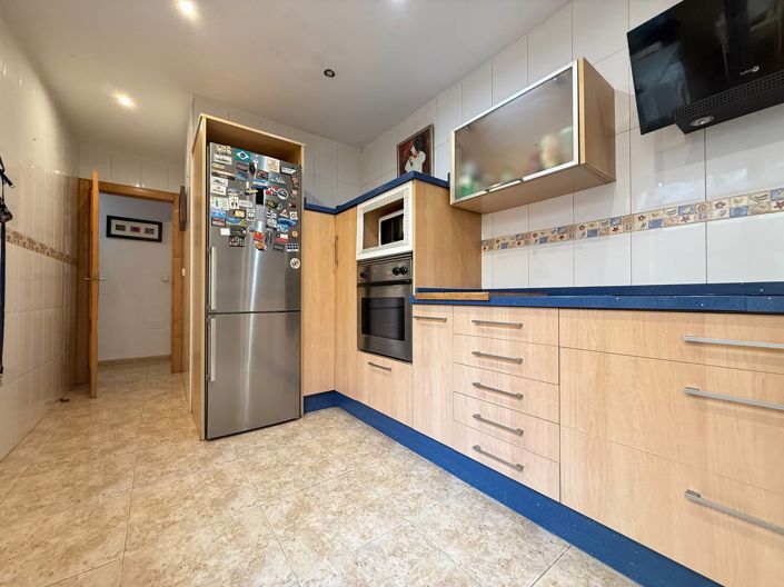 Image No.29-5 Bed Townhouse for sale