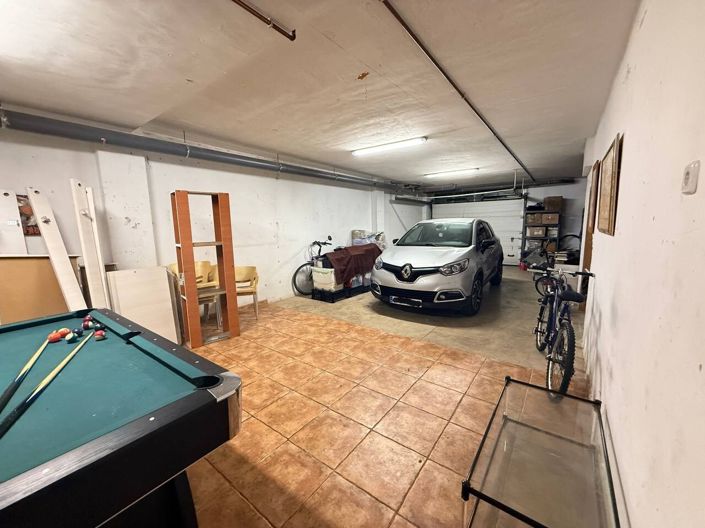 Image No.41-5 Bed Townhouse for sale