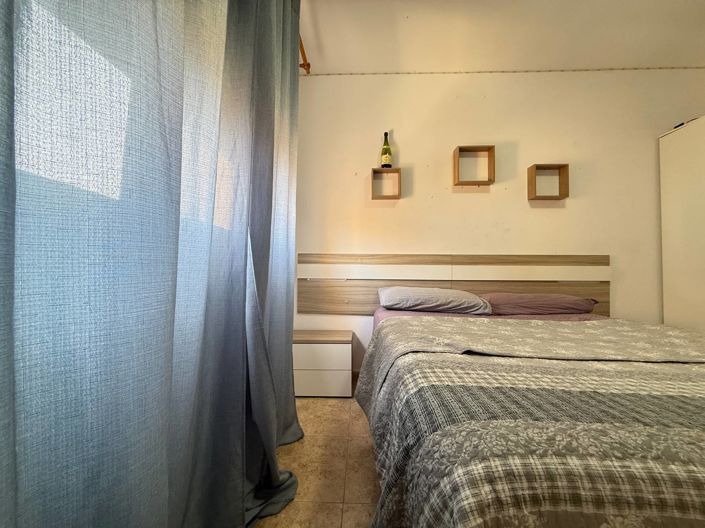 Image No.45-5 Bed Townhouse for sale