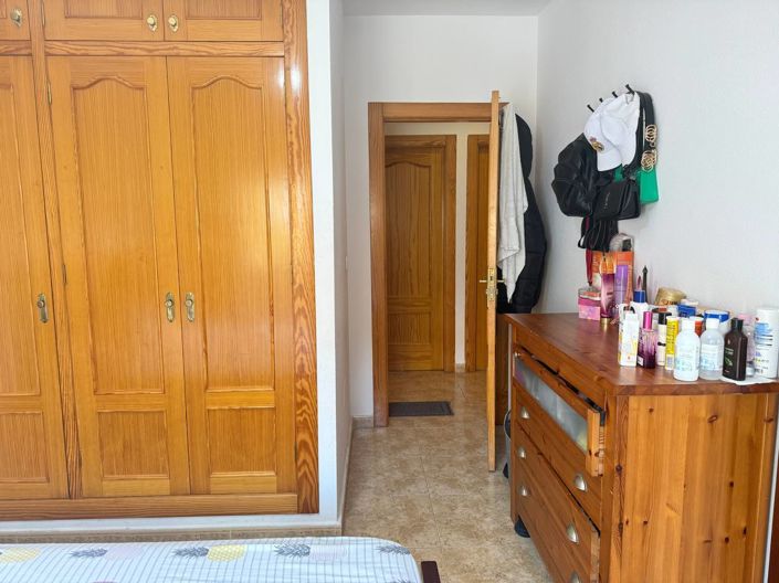 Image No.5-5 Bed Townhouse for sale