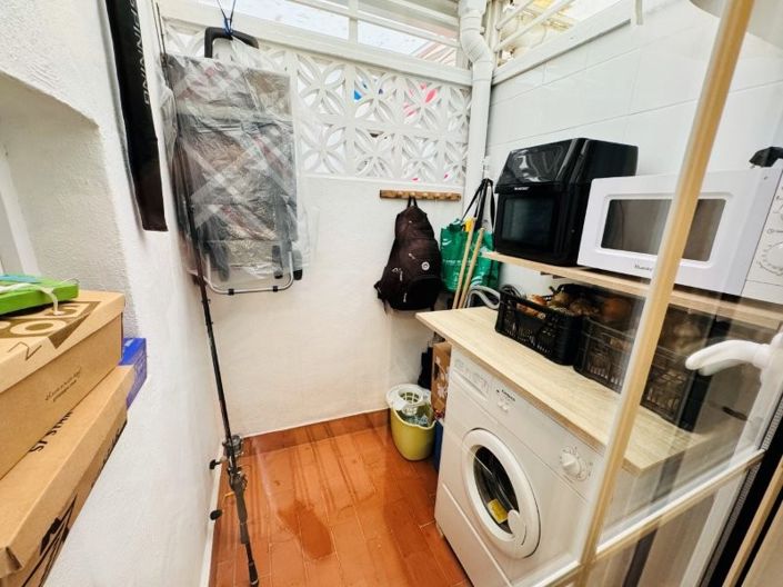 Image No.17-2 Bed Townhouse for sale